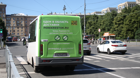 TMG Перекресток наружная реклама на транспорте Петербург